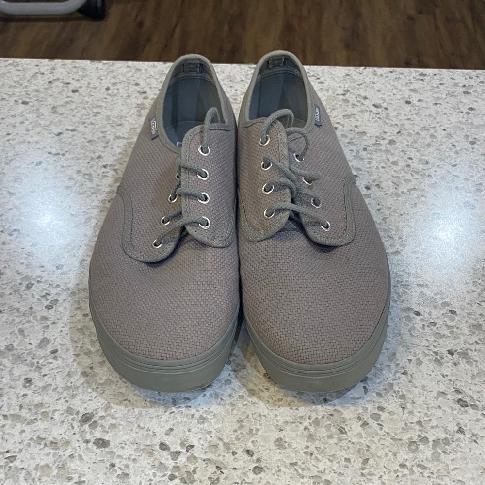 Vans Madero - Picture 3 of 6